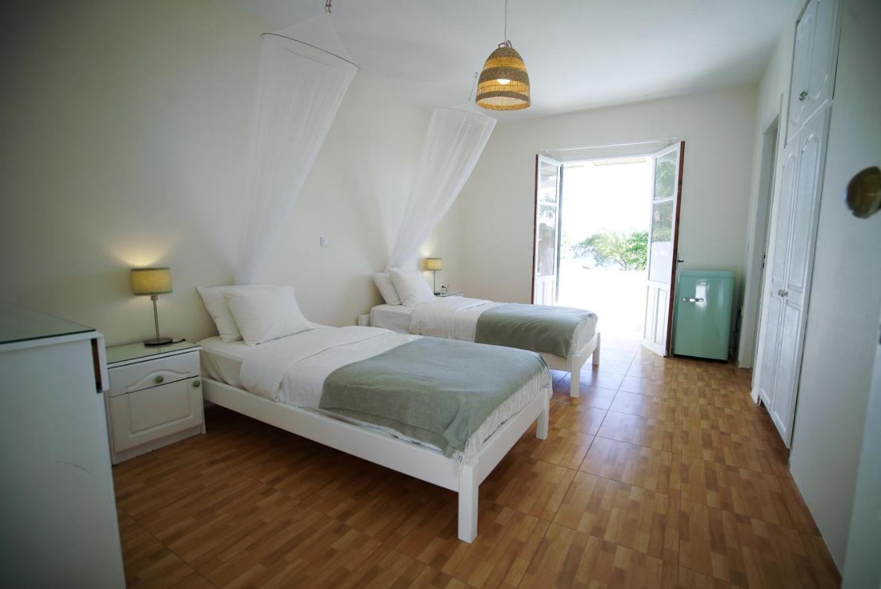 Kathys Island Retreat Aparthotel Adia Exterior photo