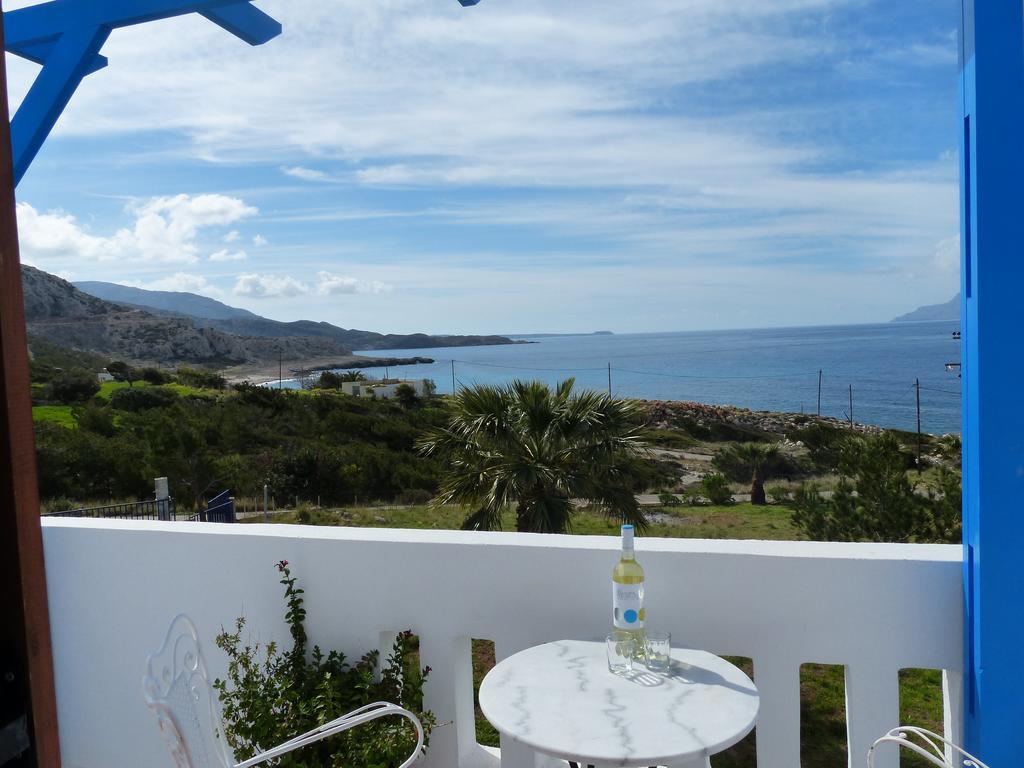 Kathys Island Retreat Aparthotel Adia Room photo